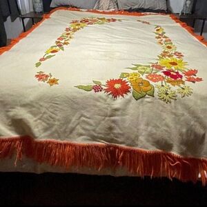 Fin$ 60s Needlepoint Hand embroidered Fringed Floral Handmade bedspread